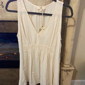 Entro sleeveless blouse